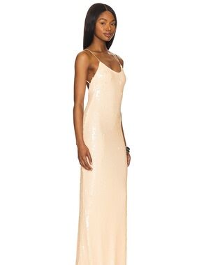 ellie maxi dress lovers and friends brand lovers and friends Lovers and Friends Ellie Maxi Dress Review
